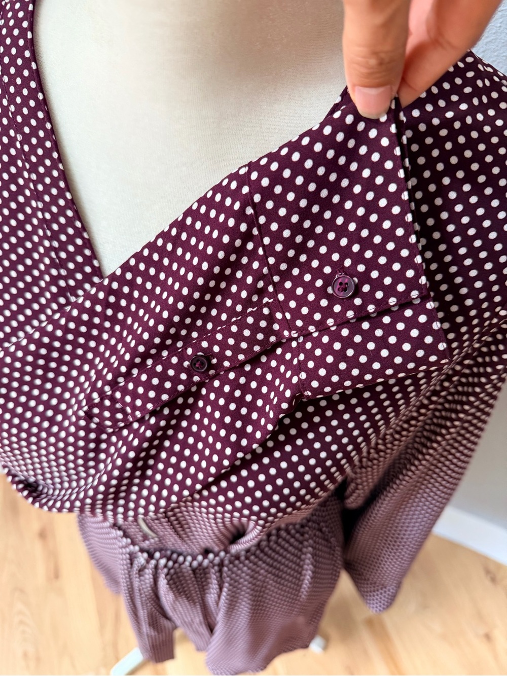 Express Lot of 2 Zip V-Neck Long Sleeve Polk Dot Shift Dresses Burgundy & Black - Picture 11 of 16